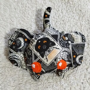 Mini-Manta de Pelúcia com Carta de Tarô Feita à Mão