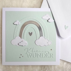 Handgefertigte Babykarte für Jungen – Karte zur Geburt – Babykarte Regenbogen – Karte zur Schwangerschaft – Geldgeschenk Baby Geburt