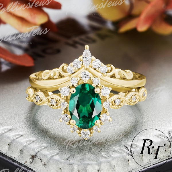 Oval Shape Green Emerald Engagement Ring Sets Solid Gold Moissanite Wedding Band Halo Bridal Sets Anniversary Gifts Twist Ring Handmade Ring