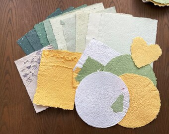 Verschiedene Sets handgeschöpftes Papier aus meiner Werkstatt, geeignet für Mixed Media, Scrapbooking, Art Journals, Collagen usw.