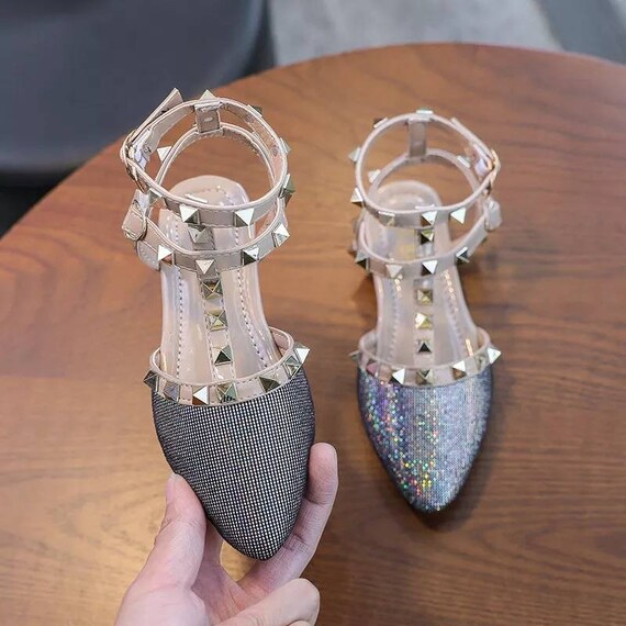 Sparkly flower deals girl shoes