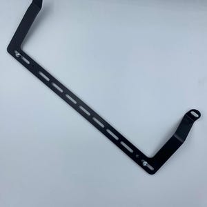 Support d'extincteur adapté à la Nissan GT-R R35 Left