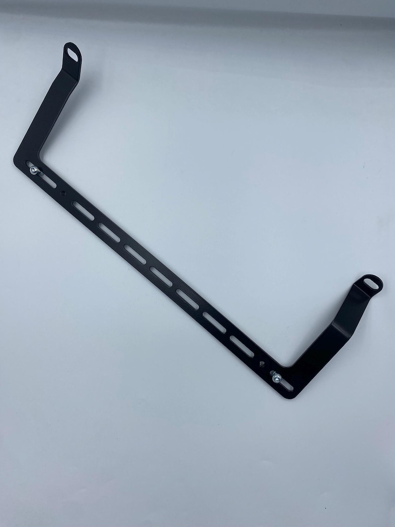 Support d'extincteur adapté à la Nissan GT-R R35 Left