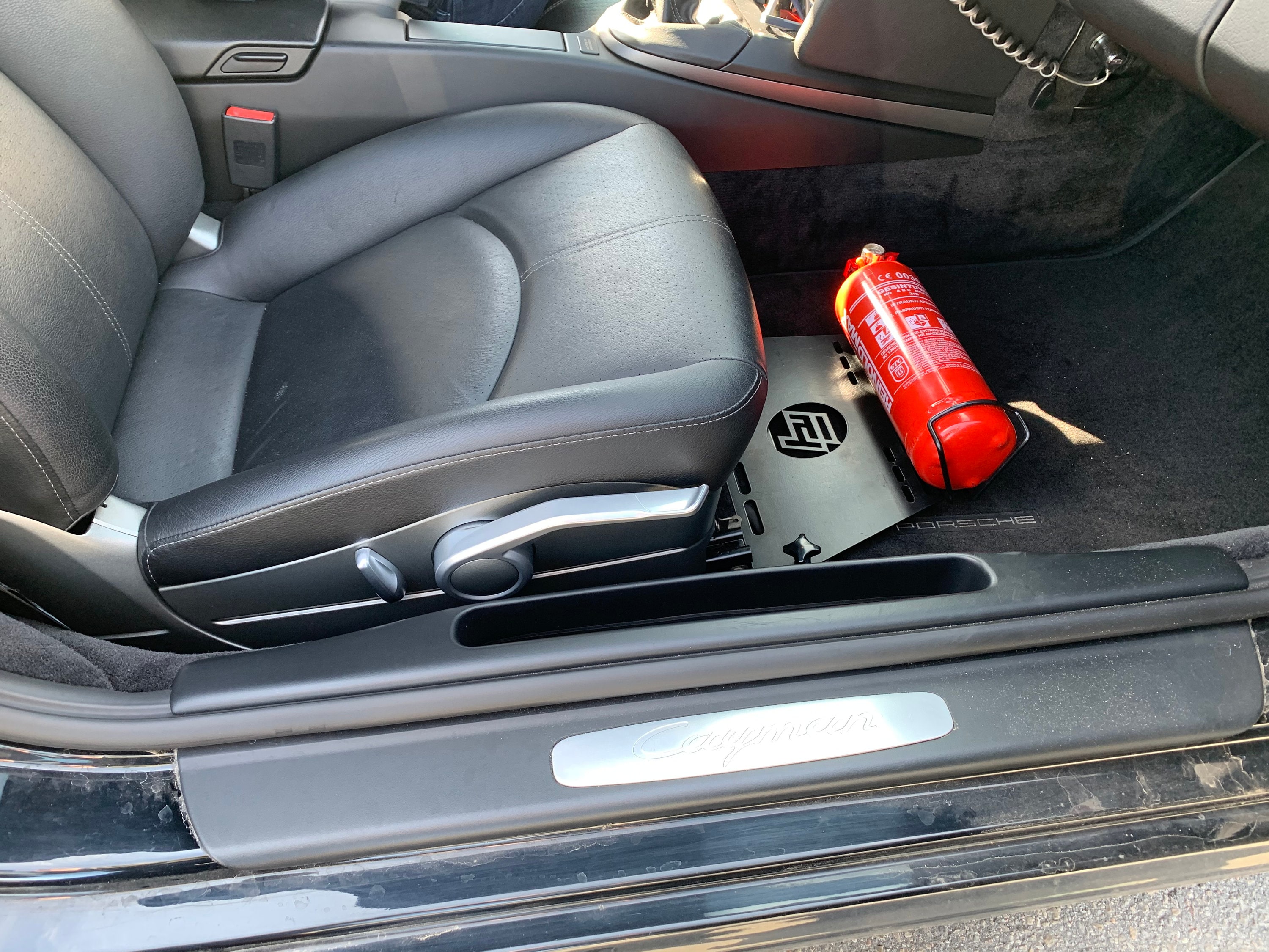PORSCHE ポルシェ 911 997 GT3RS 車載 消火器 ポルシェ911 997に適合する消火器ブラケット - Etsy 日本