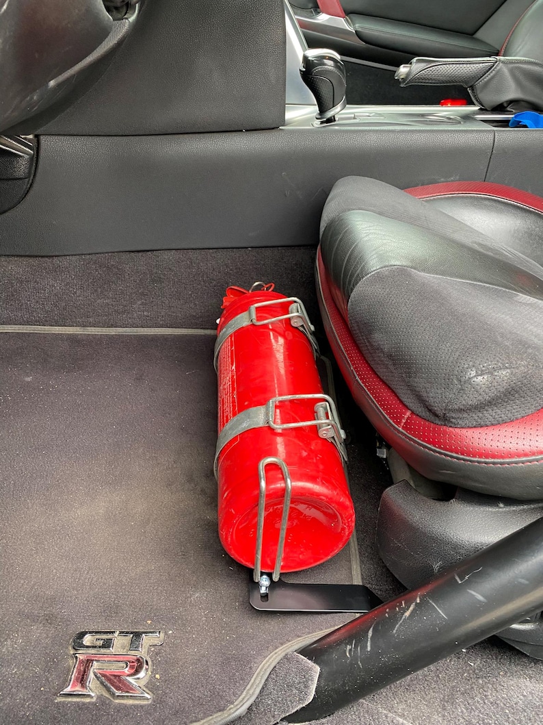 Support d'extincteur adapté à la Nissan GT-R R35 image 9