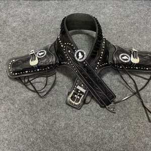 ウエスタンレザーカートリッジベルト、弾薬ループとハンマーストラップ付き、リボルバーホルスターガンカバーを固定します。.22 .32 .357 .38 .44 .45