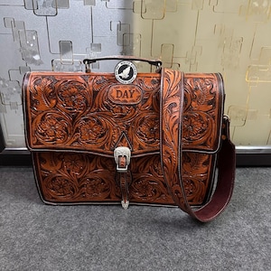 Bolso bandolera estilo vaquero y bolso para portátil tallado a mano en piel de grano completo