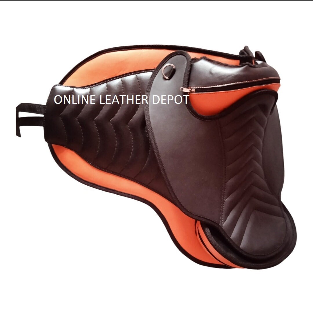 Selle de cheval synthétique Freemax sans arbre, avec sangle assortie et paire d'étriers en aluminium (gris, siège de 30,5 cm