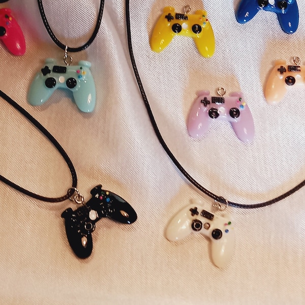 video game jewelry, game controller necklace, geek gift, teen jewelry, child necklace, game console, ps4 jewelry, teenage Christmas gift, child