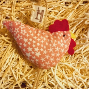 Poule en tissu, poule à suspendre, porte-clé original, animal décoratif, déco cuisine, déco chambre enfant, poule miniature, animal rigolo, Antoinette