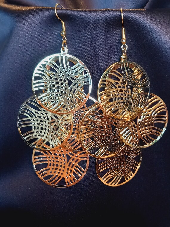 Large hanging earrings shop