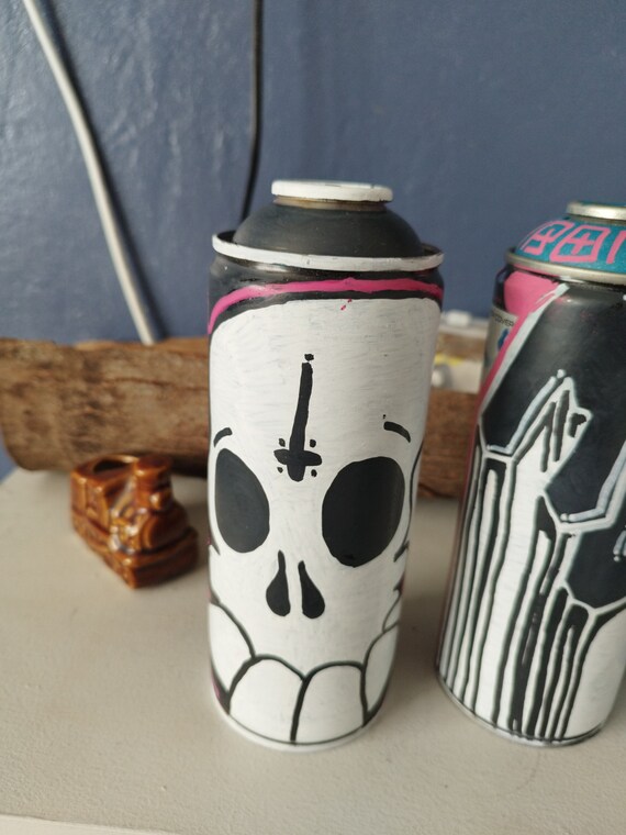 Cartoon Skull Spray Can Street Art Etsy