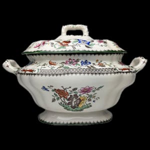 Terrina com tampa – Série “Rosa Chinesa”, Copeland & Spode, Inglaterra, ca. 1913–1918