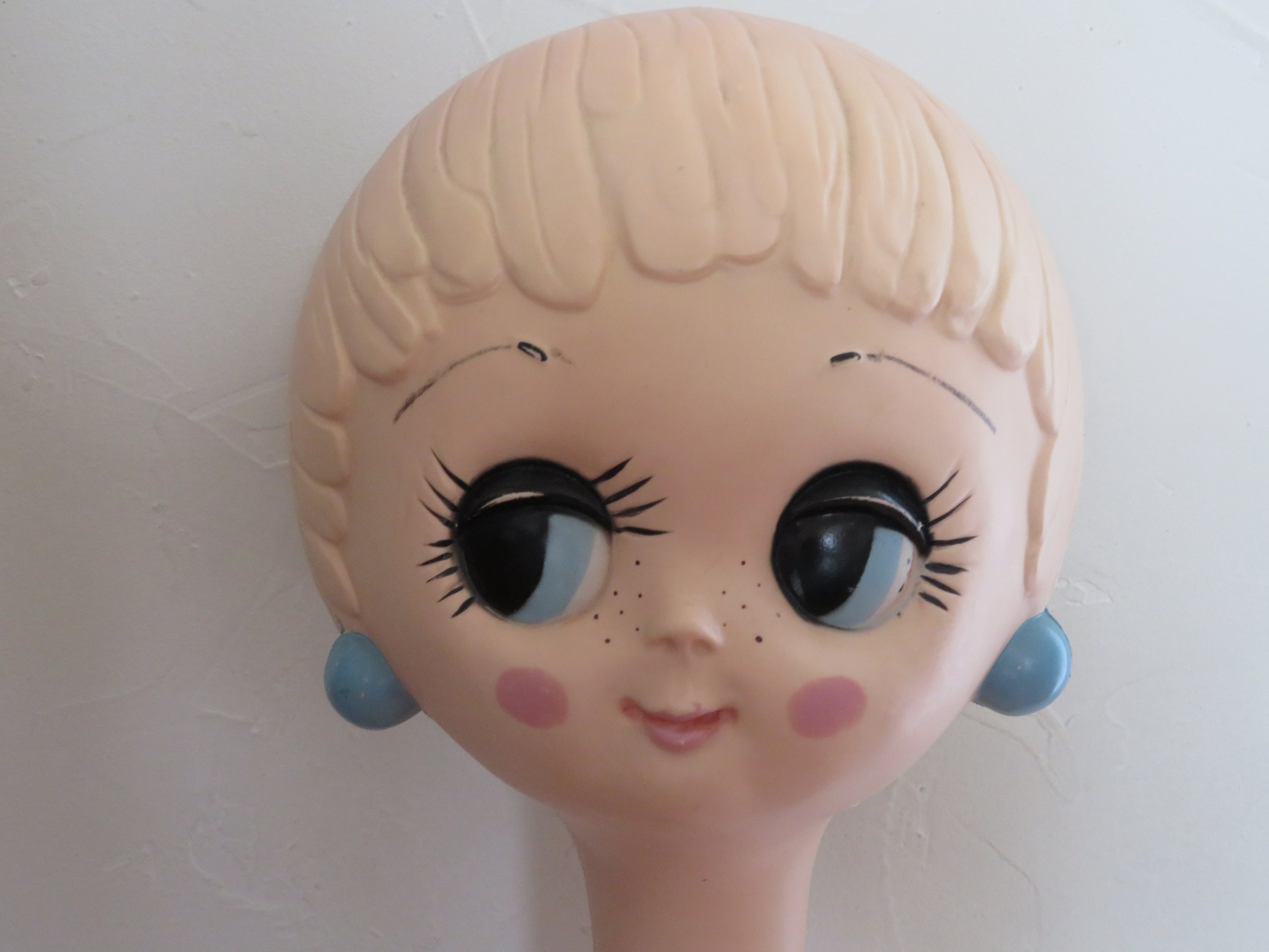 Tête à Chapeau Twiggy 1960