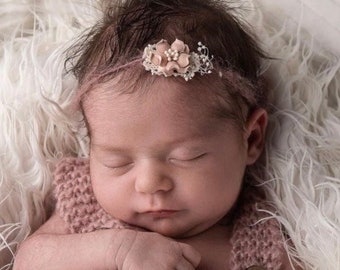 Baby hairband / dried flowers / baby shoot / baby band / hair bow / headband / baptism