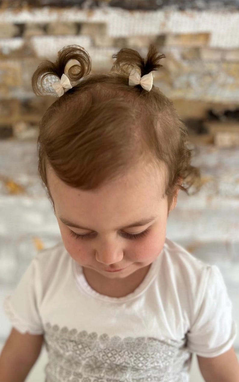 neugeborenen Fotografie,fotoshootings outfit,stirnband baby,Haarschmuck kleinkind,geschenk zur taufe,Kopfschmuck blumen,Haarschleife Baby ,haarband baby taufe weis,trockenblumen Gänseblümchen,blumen kranz haare,hochzeit haar accessoires,mädchen outfit,haarreif Kinder