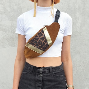 Upcycling Bauchtasche bumbag, beltbag, crossbody bag, Samt, Cord, gold, Leder, Leo, Bananentasche, fanny pack