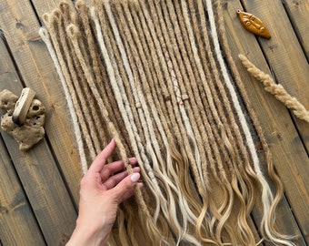 Extensions de dreads naturelles au miel ou dreads D.e S.e avec pointes longues, style bohème