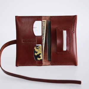 Cartera y estuche de piel para tabaco hechos a mano - Accesorios de diseño elegante y duradero para fumadores modernos - La mejor creación premium de Brannstal