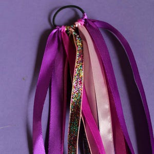 Lila Glitzer Lenkerfransen für Kinderfahrrad - Fahrrad Deko Bänder - Glitzernde Fransen für Lenker, Geschenk für Mädchen & Jungs