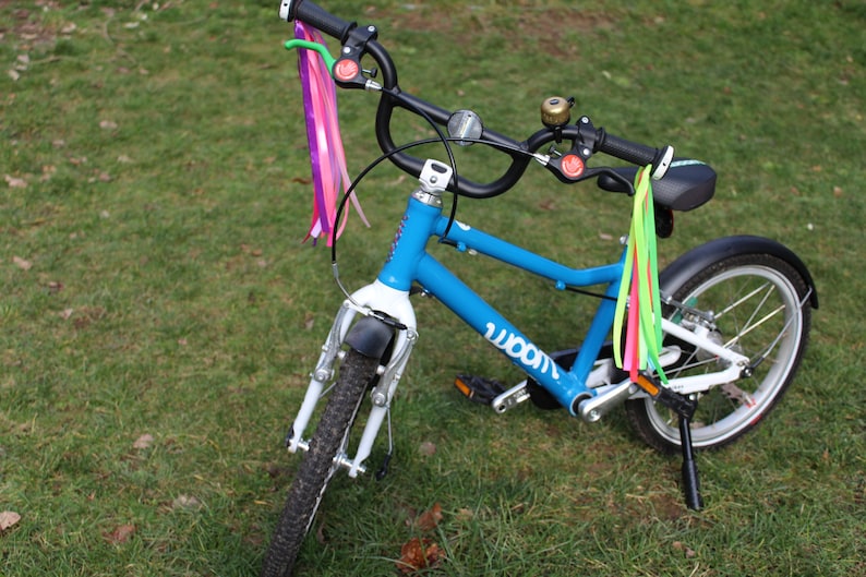 Glitzer Lenkerfransen für das Kinderfahrrad, bunte Bänder, Quasten, Lenkerdekoration, Fahrrad Zubehör, Steamer Bild 5