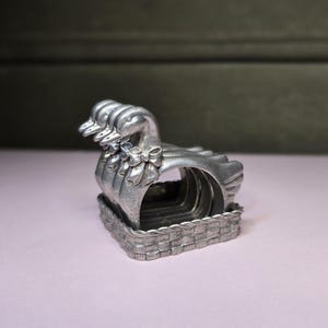 4 Seagull Pewter Goose Napkin Rings With Pewter Basket Holder Vintage Kitchen Decor