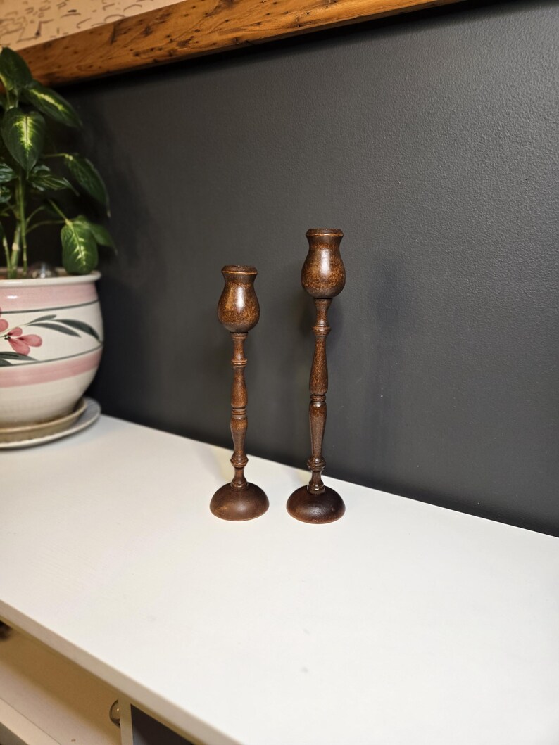 Set of 2 Vintage Turned Wood / Antique Wood Candlestick Holders Spindle ...
