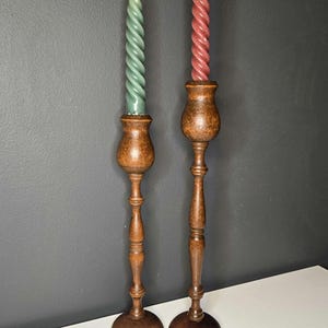 Set of 2 Vintage Turned Wood / Antique Wood Candlestick Holders Spindle ...