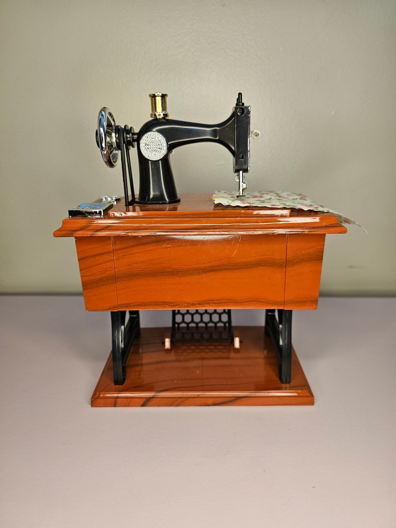 Miniature Sewing Machine Plastic Vintage Movable Music Box image 4