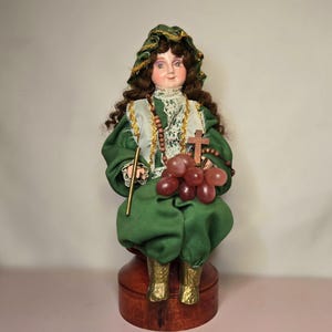 green emerald velvet dress Sto. Nio Praga 8" Religious Statue Figurine - Philippine Handicrafts -  Green