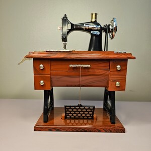 Miniature Sewing Machine Plastic Vintage Movable Music Box image 6