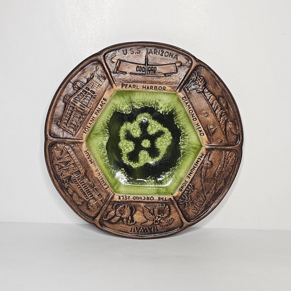 Vintage Treasure Craft Hawaii Retro Green Lava Glaze Ashtray Trinket Plate 7 3/4"