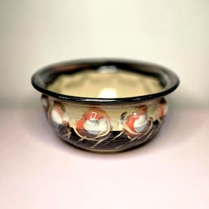 Hand Painted Ceramic Bowl Signed Pottery – Vintage Decorative Bowl with Red Floral Pattern, Black Rim & Beige Interior – Rustic Farmhouse