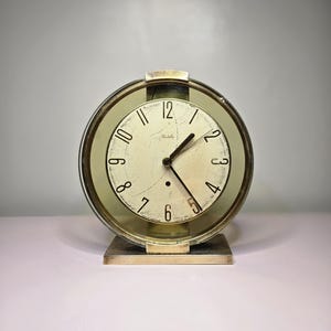 Vintage 1940s Metal Art Deco Westclox Logan S5-F Electric Alarm Clock.