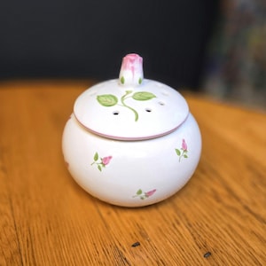 Vintage Teleflora Garlic Keeper Ceramic Garlic Container Rose Floral Vented Lid Kitchen Storage Jar Cottage Farmhouse Decor