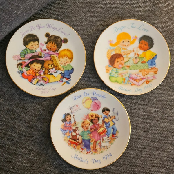 Set of 3 Vintage Avon Mini Mother's Day Plates 1992, 1993, 1994  Adorable Anthropomorphic Kids Retro Vibes
