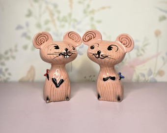 Vintage Holt Howard Siamese Cat Salt and Pepper Shakers - 1950s