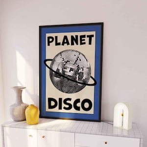 Wydruk Planet Disco, Wydruk plakatu Disco, Modna sztuka ścienna, Sztuka Preppy Bar Cart, Wydruk Disco Ball, Dekoracja ścienna Retro, Modny wystrój retro z lat 70.