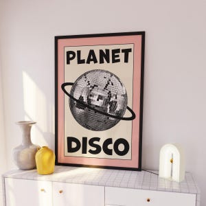 Wydruk Planet Disco, Wydruk plakatu Disco, Modna sztuka ścienna, Sztuka Preppy Bar Cart, Wydruk Disco Ball, Dekoracja ścienna Retro, Modny wystrój retro z lat 70.