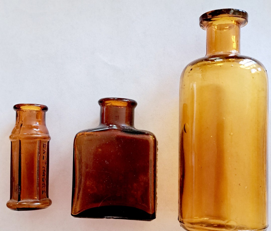 A Trio of Vintage Brown Medicine Bottles 19001940s Etsy