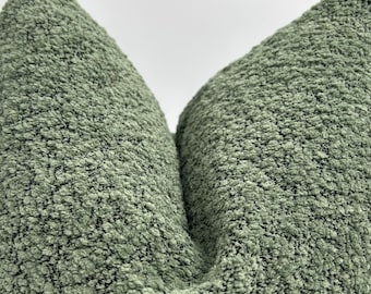 Lentegroene bouclé kussensloop, klein wollen kussen, boho woondecoratie