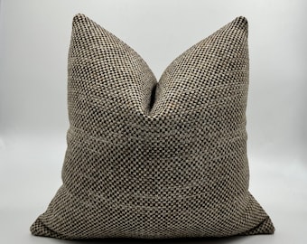 Handgemaakte beige bruine mandgeweven linnen kussensloop
