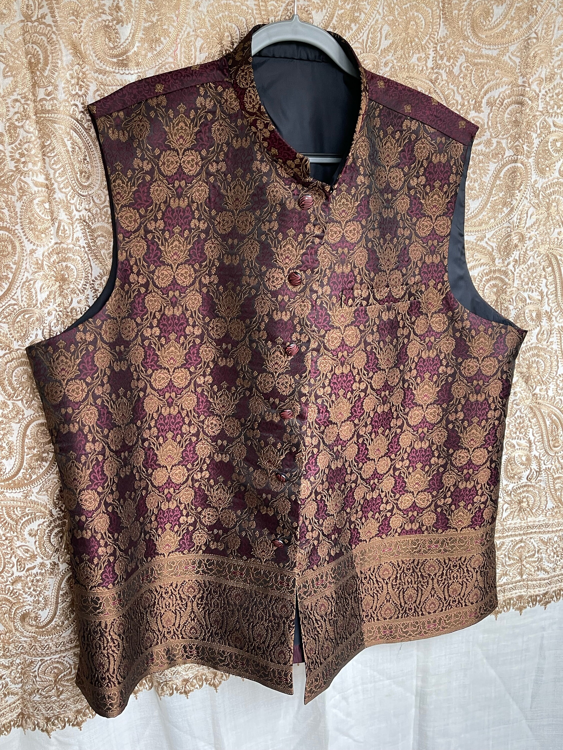 Pakistani Indian Men s Jamawar Banarsi Sleeveless Waistcoat