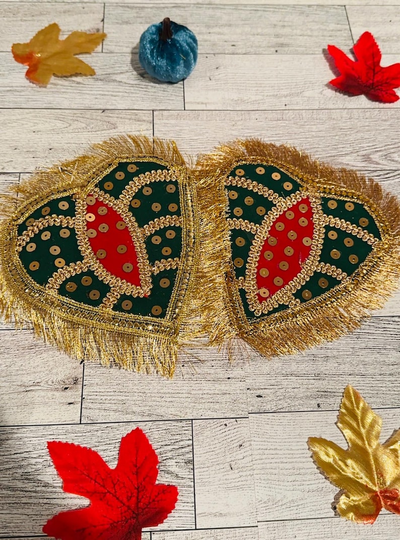 Green Leaf Pair