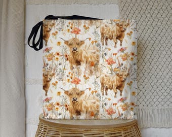 Highland Cow Tote Bag: Scottish Cattle Floral Design