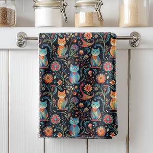 Bohemian Paisley Tea Towels - Decorative Kitchen Towels, Farmhouse Dish Cloths, Unique Hand Towels, Vintage Dish Towels, Floral Tea Towel