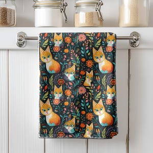 Bohemian Paisley Tea Towels - Decorative Kitchen Towels, Farmhouse Dish Cloths, Unique Hand Towels, Vintage Dish Towels, Floral Tea Towel