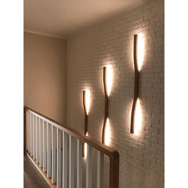 Moderne wandkandelaar, houten wandlamp, plug-in wandkandelaar, Scandinavische wandkandelaar licht, lineaire wandlamp, nachtkastje wandlamp armatuur
