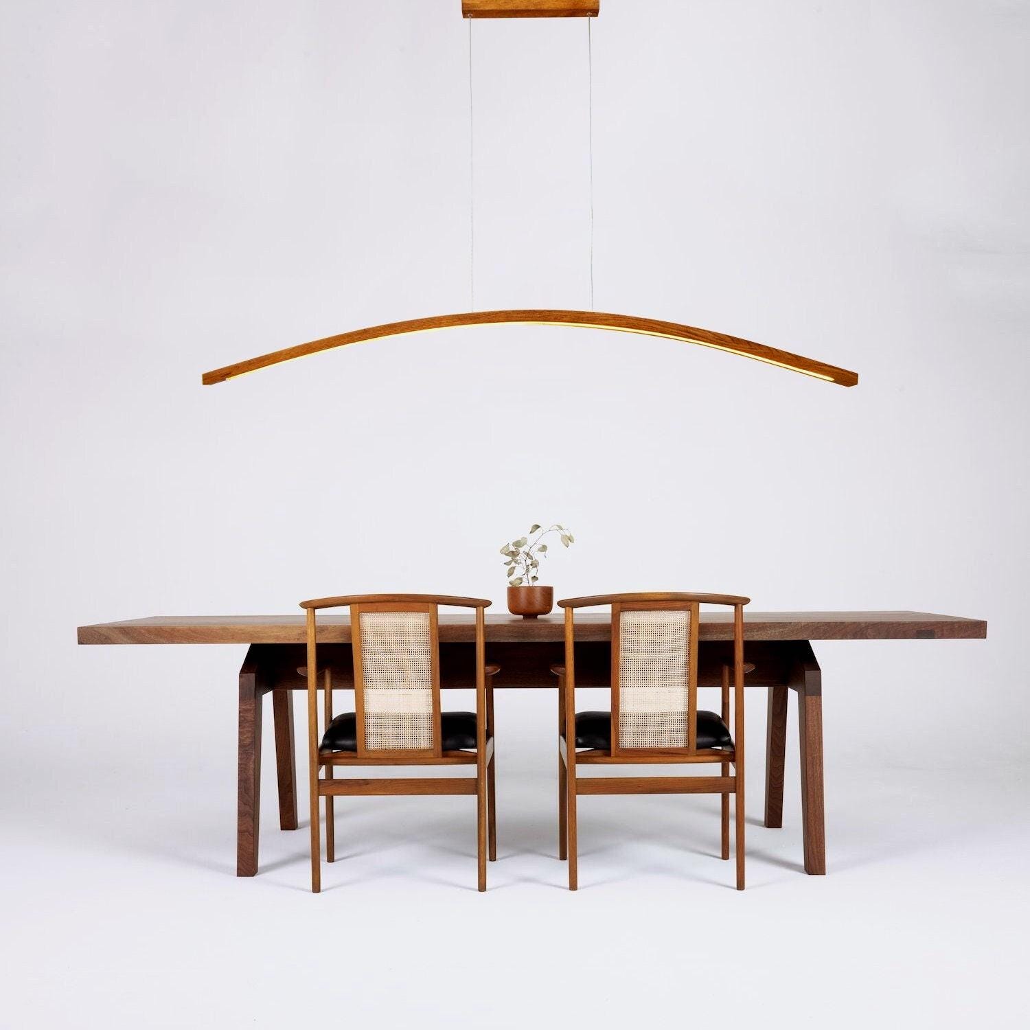 Lineaire hanglamp, keukeneilandlicht, lineaire hangkroonluchter, houten hangverlichting, moderne kroonluchter uit het midden van de eeuw, houtlicht