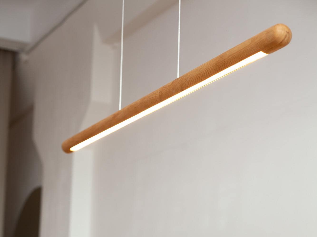 Versatile Linear & Round Pendant Chandelier: Modern Wood Suspension Light for Dining Room